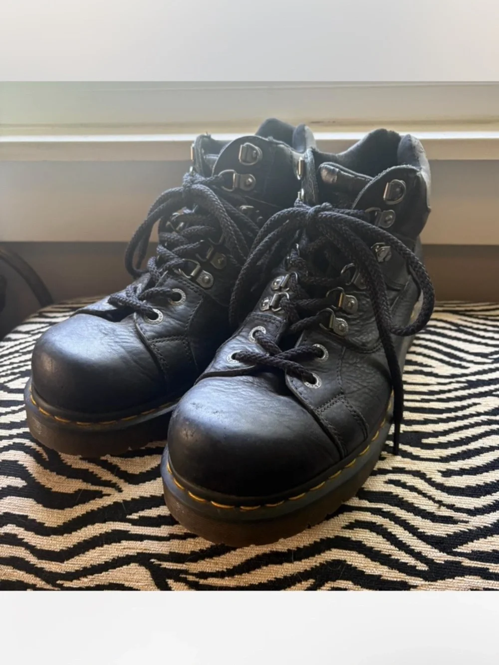 Dr Marten Boots